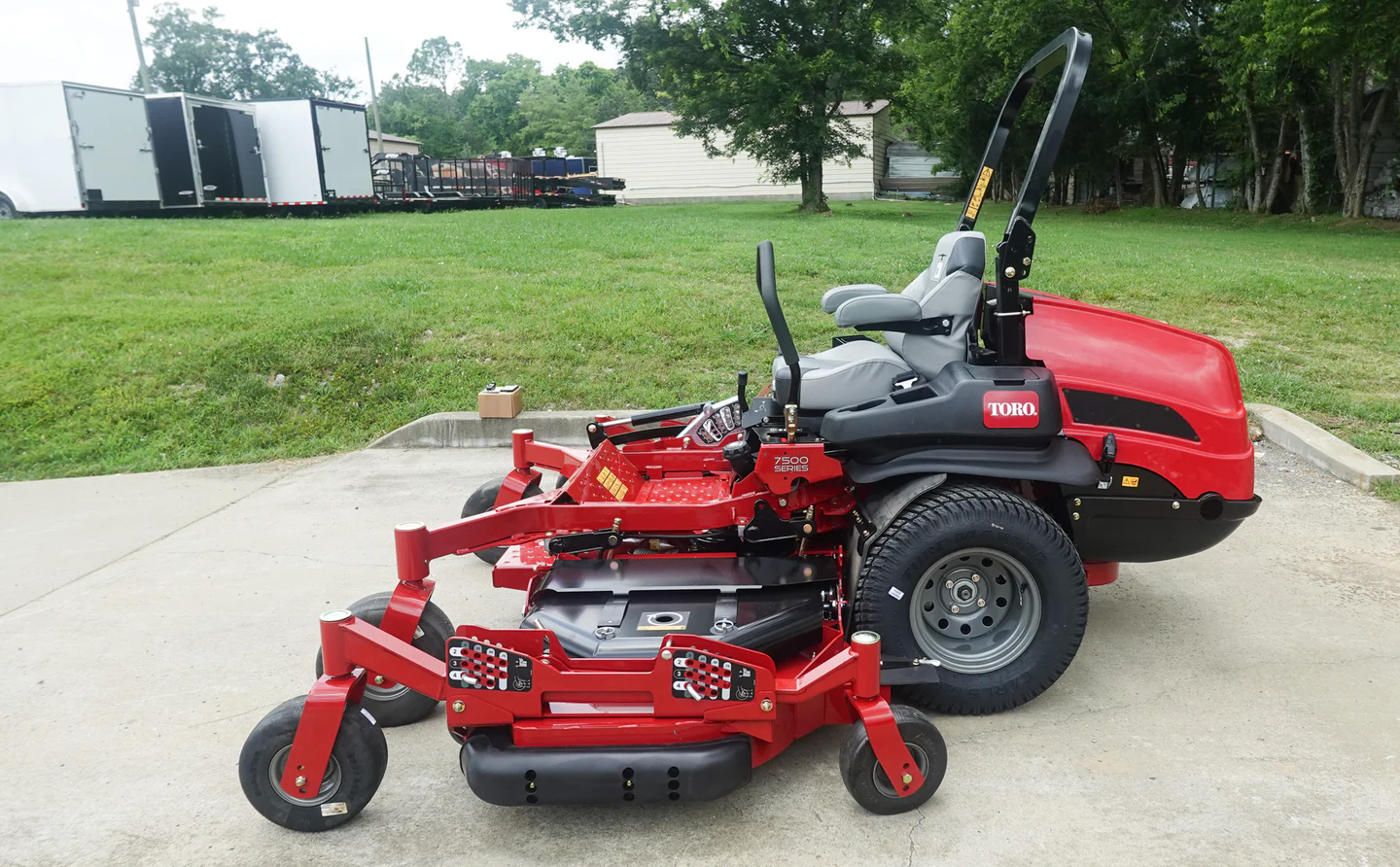 Toro 74090 96" 7500 Z Master Zero Turn Mower 38HP Kohler EFI - Image 4