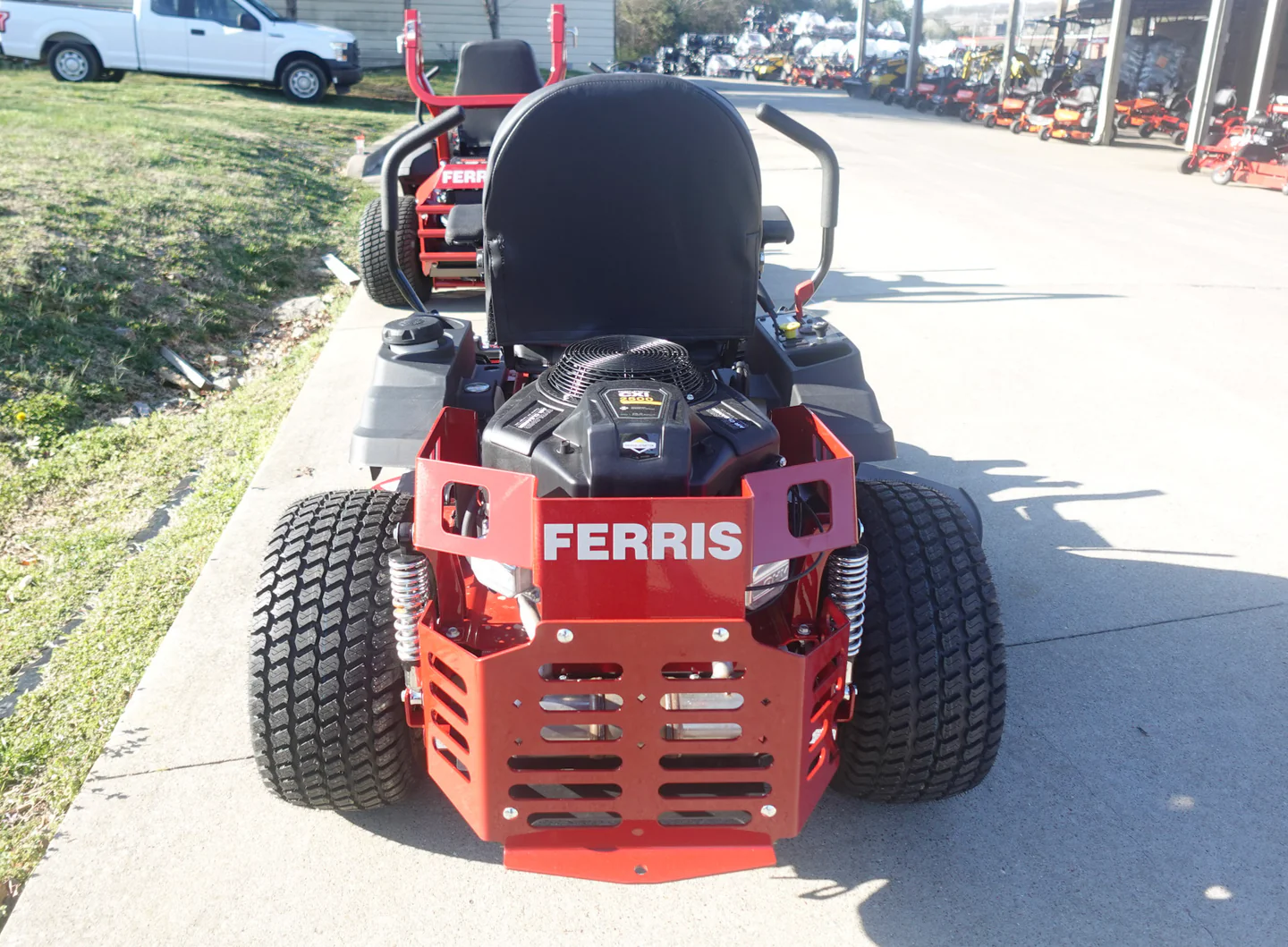 Ferris 5902101 48" 500S Zero Turn Mower 25HP Briggs - Image 3