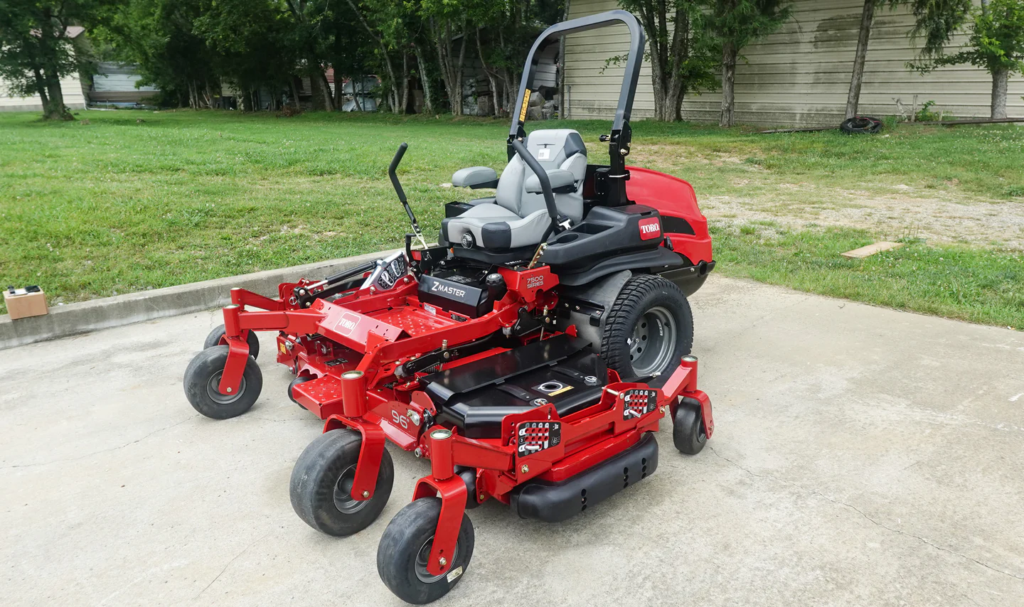Toro 74090 96" 7500 Z Master Zero Turn Mower 38HP Kohler EFI - Image 2