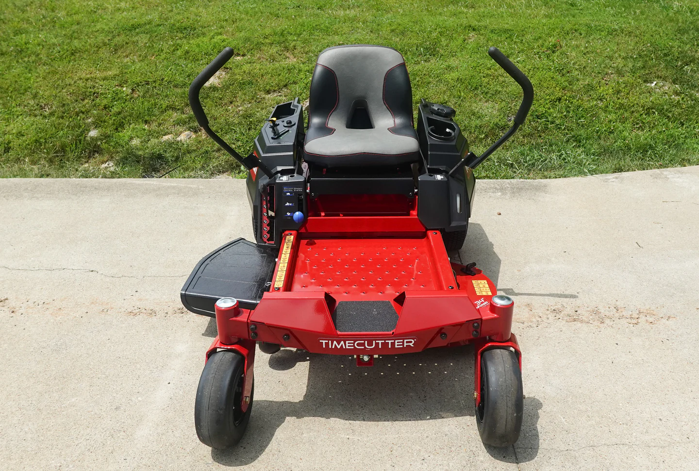 Toro 77301 34" TimeCutter Zero Turn Mower 22HP Briggs - Image 2