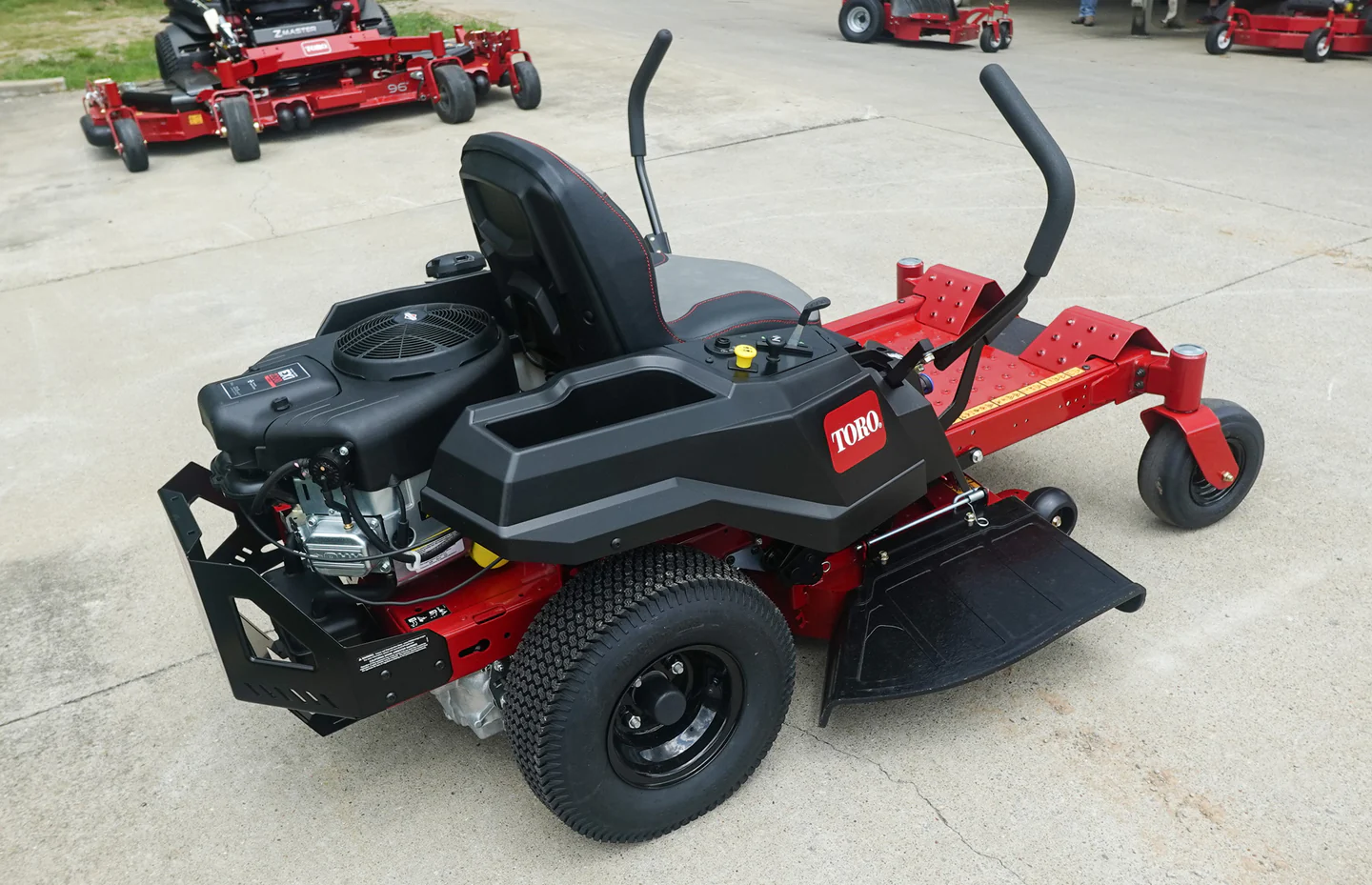 Toro 77301 34" TimeCutter Zero Turn Mower 22HP Briggs - Image 3