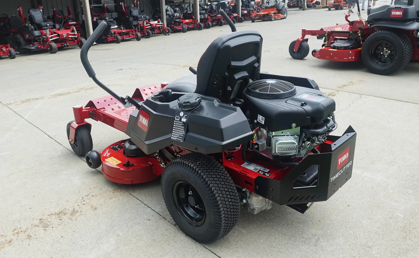 Toro 77301 34" TimeCutter Zero Turn Mower 22HP Briggs - Image 4