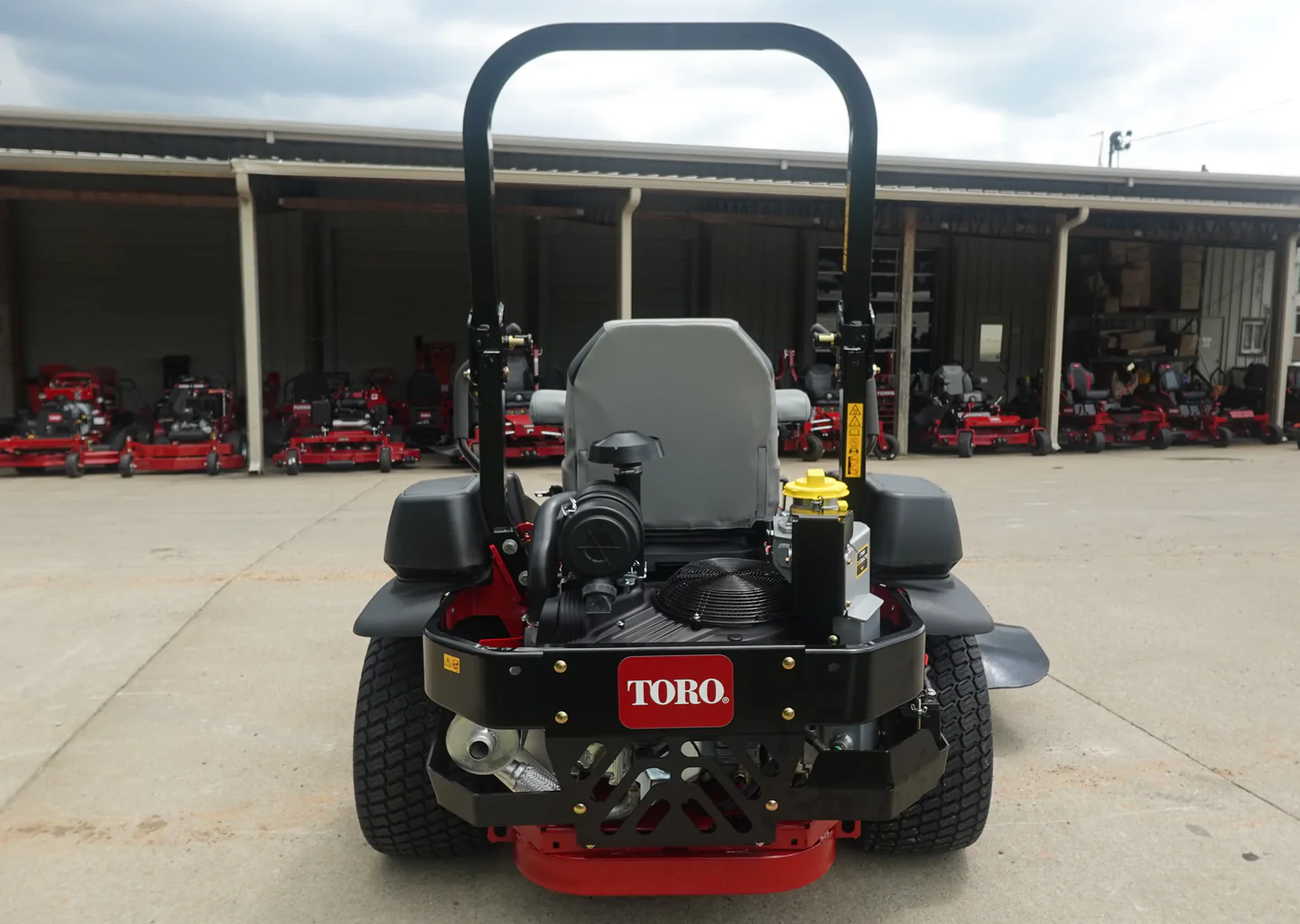 Toro 72981 60" 6000 Z Master Zero Turn Mower 37HP Vanguard EFI Oil Guard ETC - Image 4