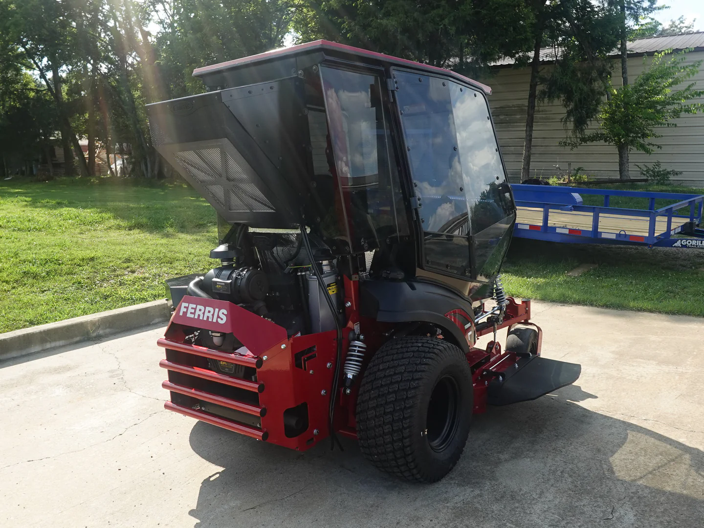 Ferris ISX3300 60" Zero Turn Mower with Curtis Premium Air-Conditioned Cab – Model 5902064 - Image 4