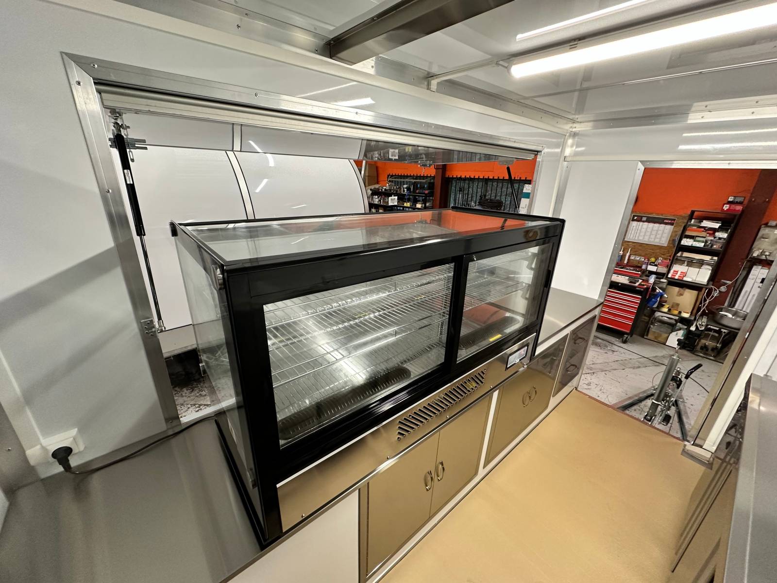 Craft Design 2025 Food Vending Mobile Trailer - Image 3